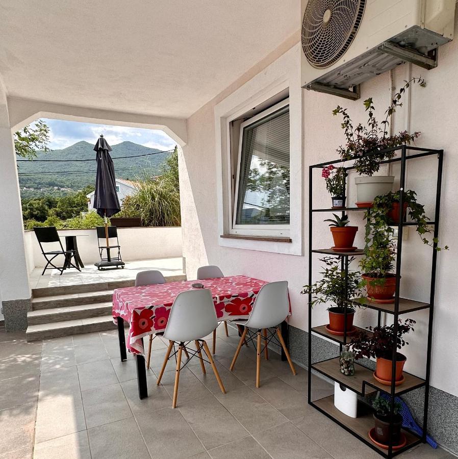 Dreamtime - One Badroom And 1 Livingroom Apartment Veprinac Bagian luar foto