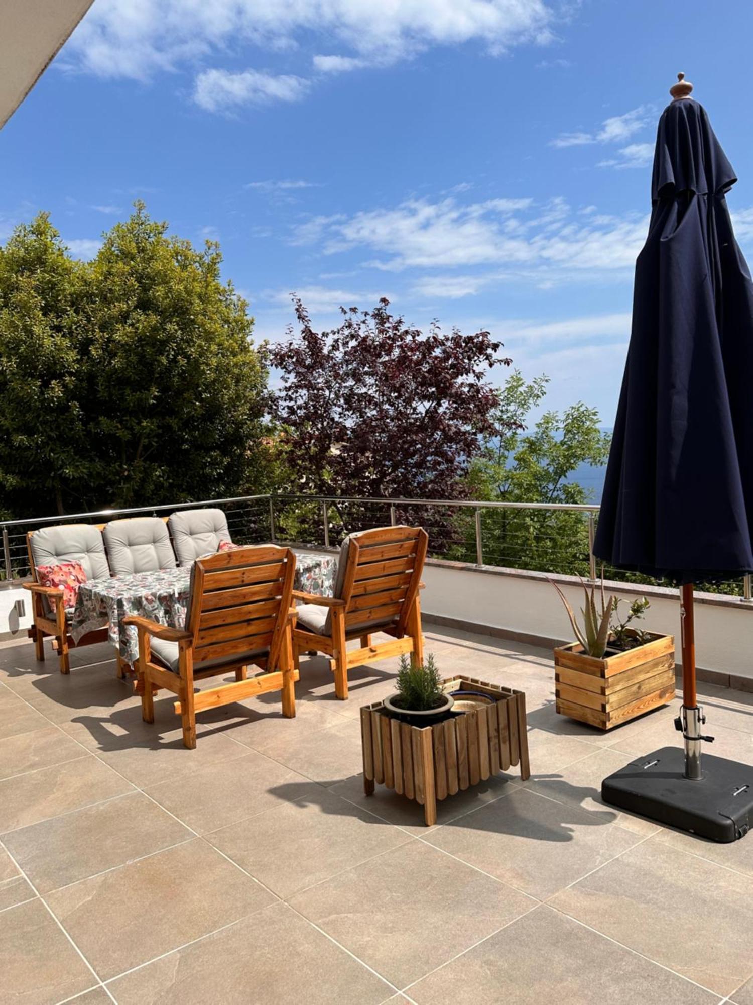 Dreamtime - One Badroom And 1 Livingroom Apartment Veprinac Bagian luar foto